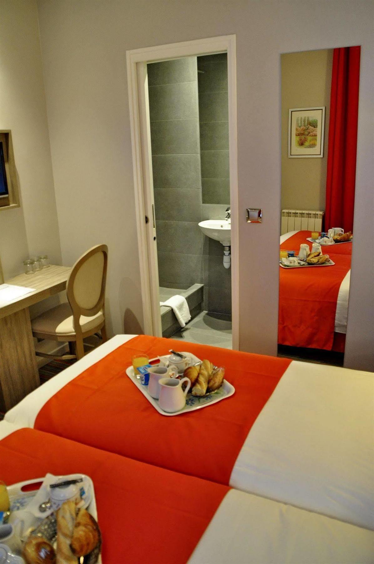 Hotel Floridor Etoile Aulnay-sous-Bois Kültér fotó